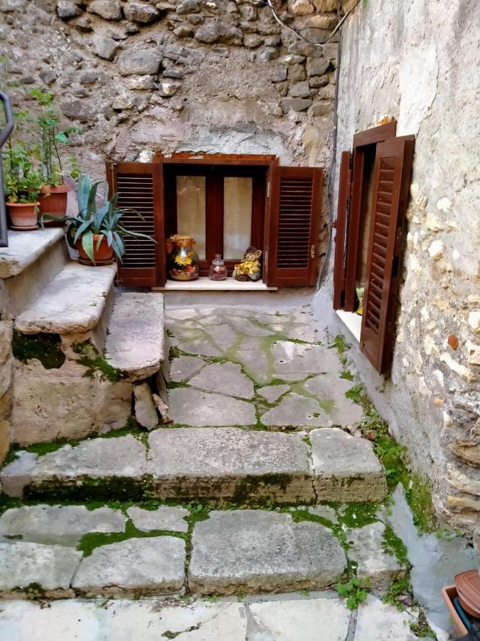La Tegola Apartment Тиволи Екстериор снимка